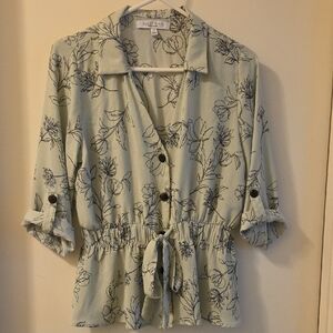 Sweet Rain Women's Blouse - Light Green Floral